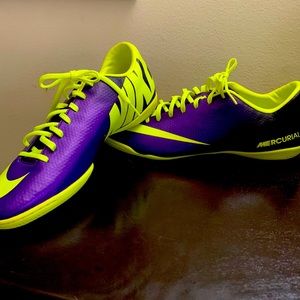 Nike Mercurial Victory IV Indoor Soccer Shoes Purple/Neon Green Mens Size 11